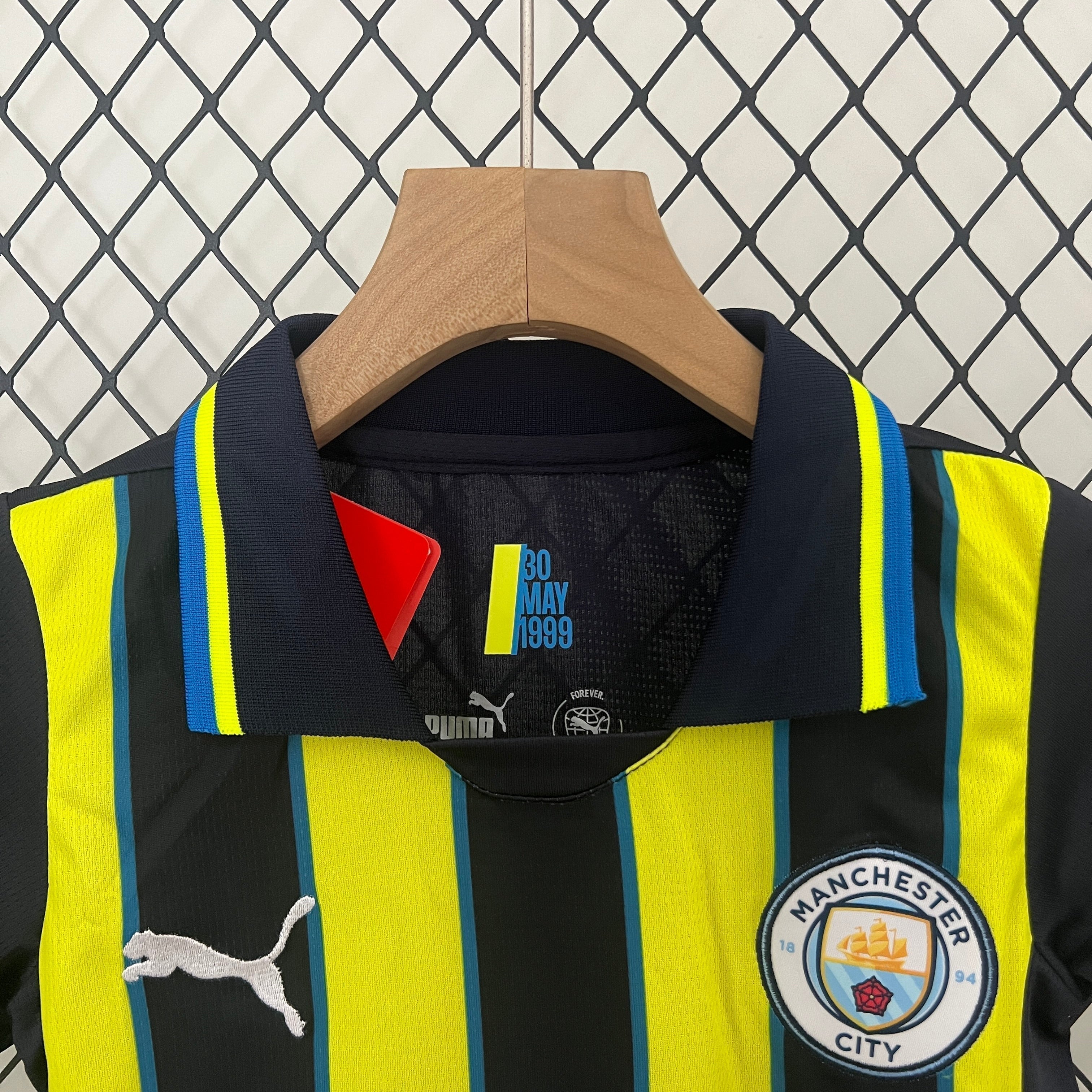 Manchester City 2024/25 Away Kids Kit
