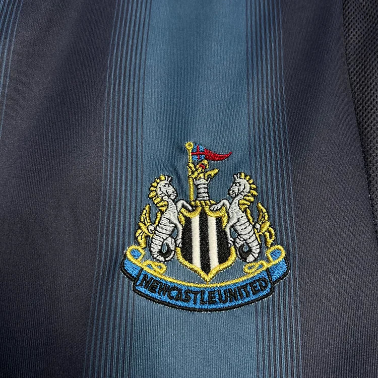 2004-2005 Newcastle United Retro Away Shirt