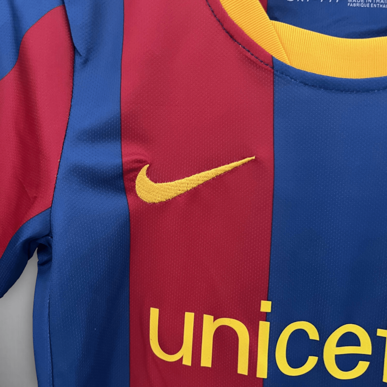 10/11 FC Barcelona Home Kids Kit