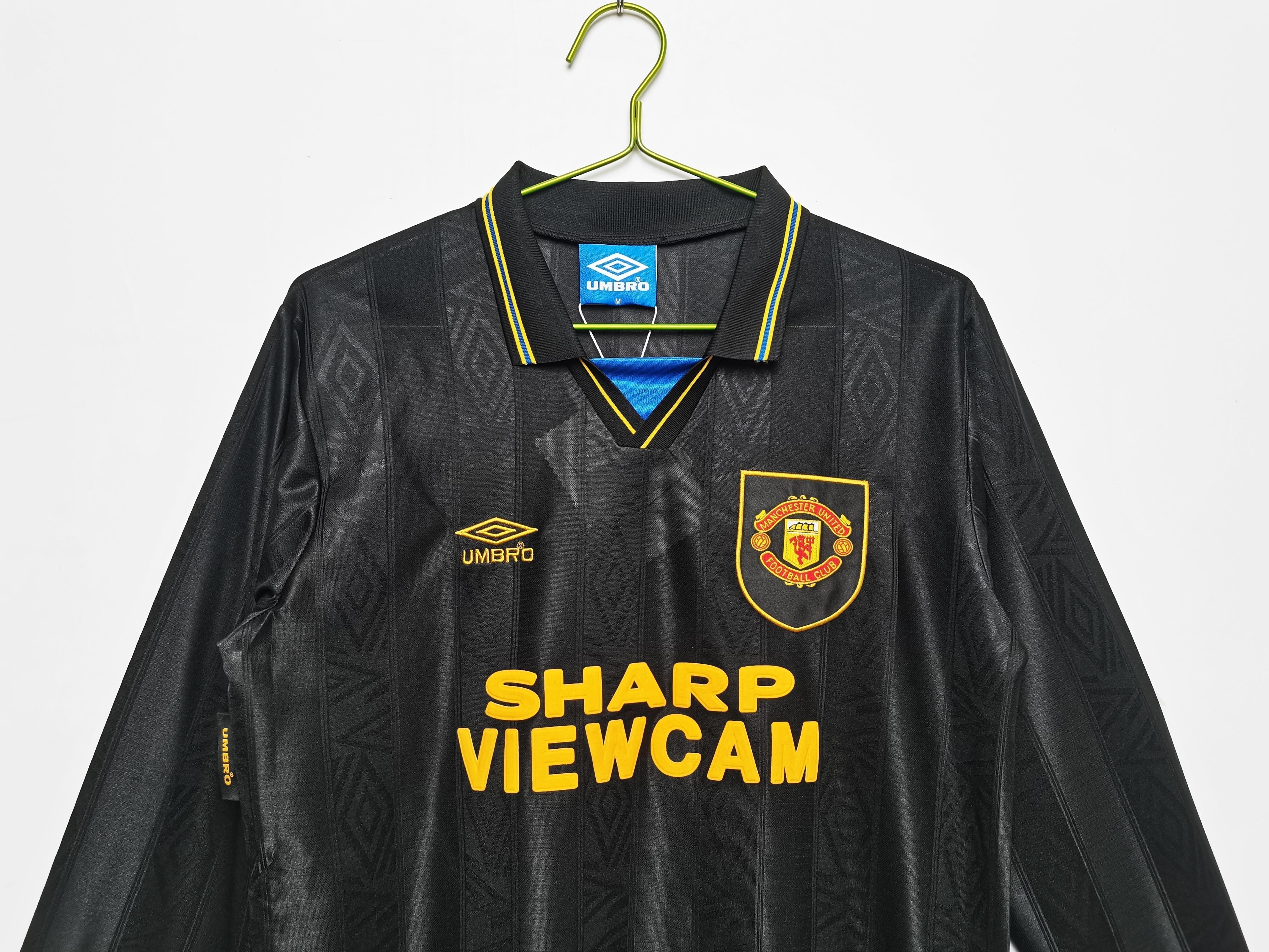 Manchester United 1993/1995 Retro Away Shirt - Long Sleeve