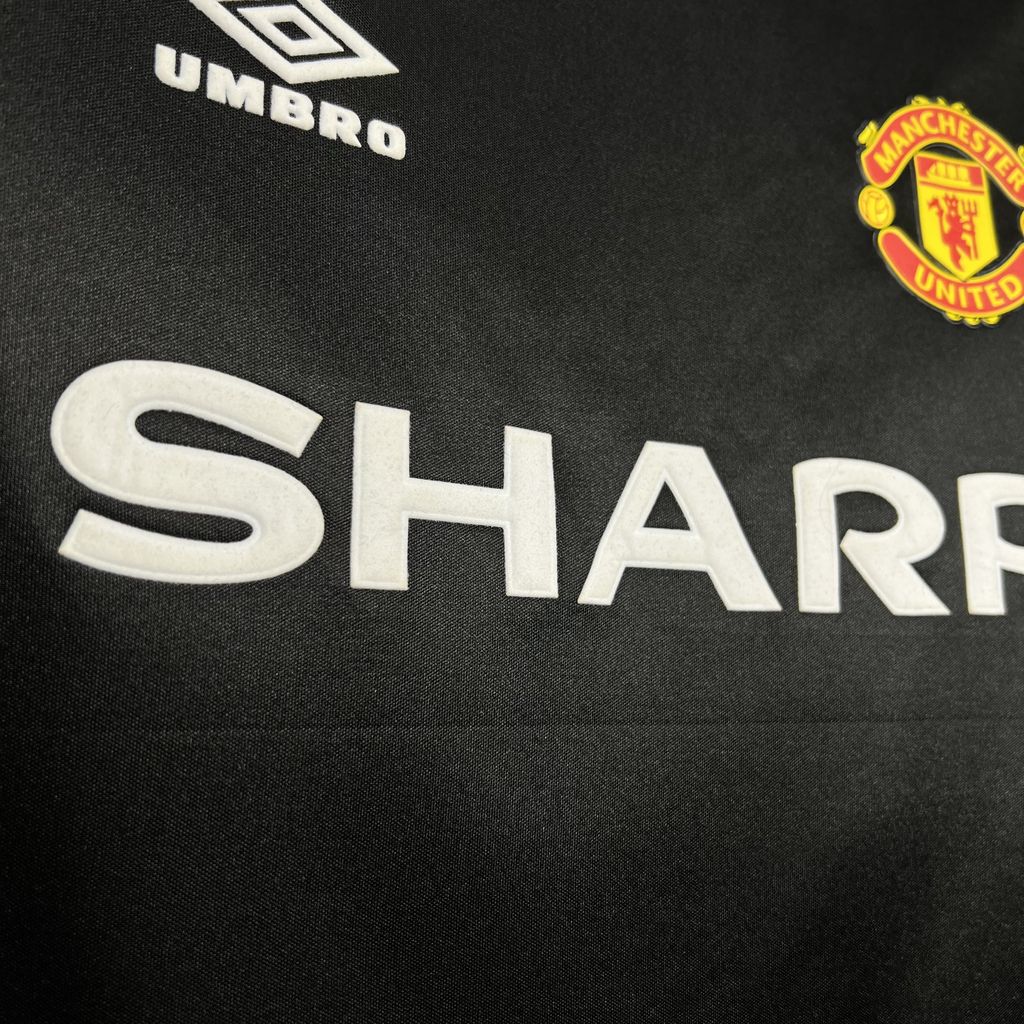 1998-1999 Manchester United Third Shirt
