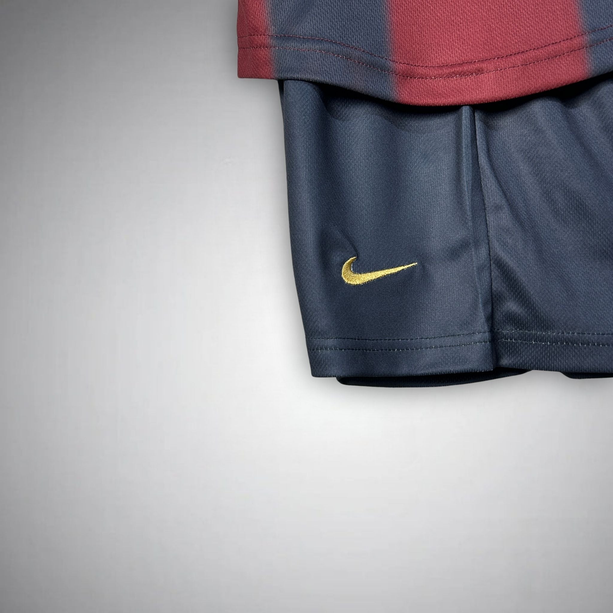 2000/01 FC Barcelona Retro x Travis Scott Limited Edition Kids Home Kit