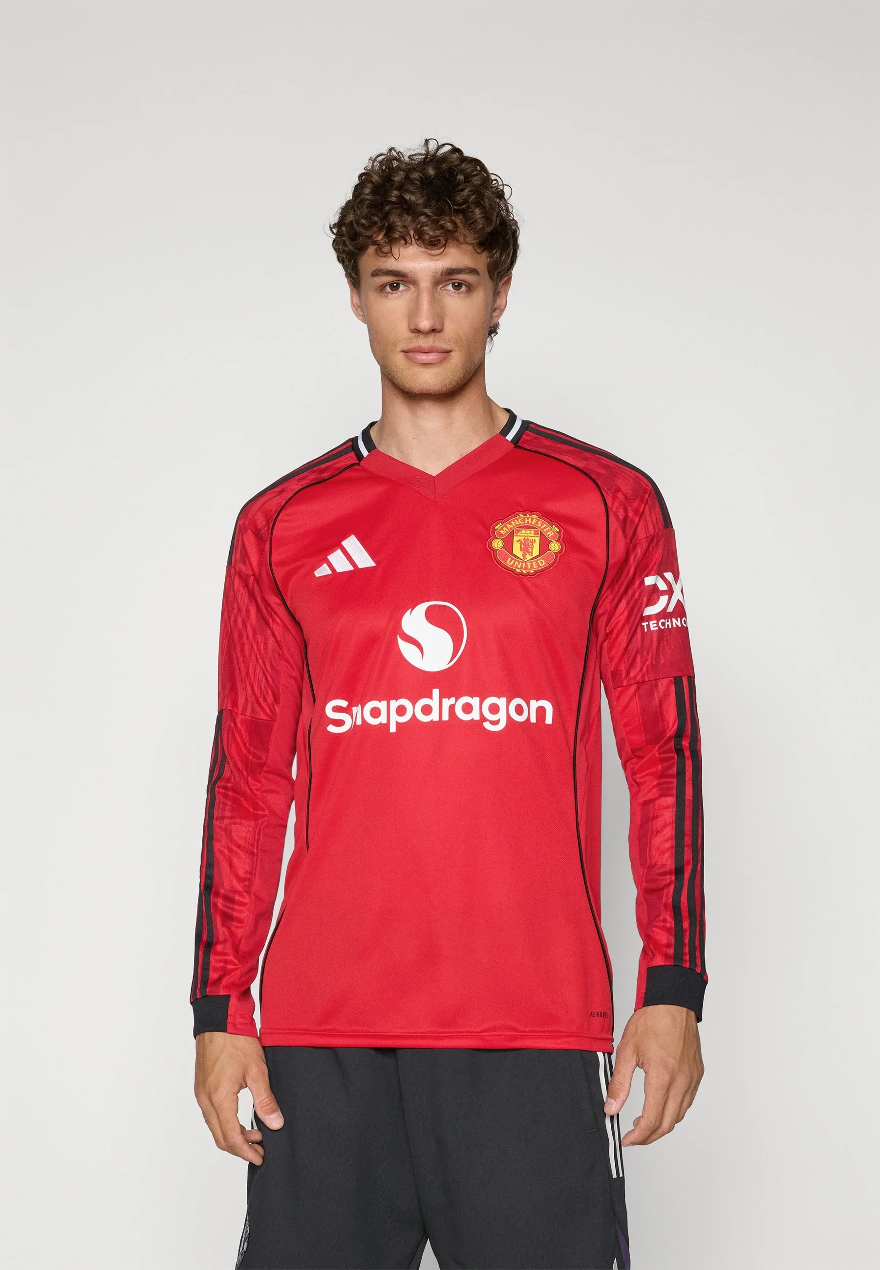 Manchester United 25/26 Home Shirt - Long Sleeve