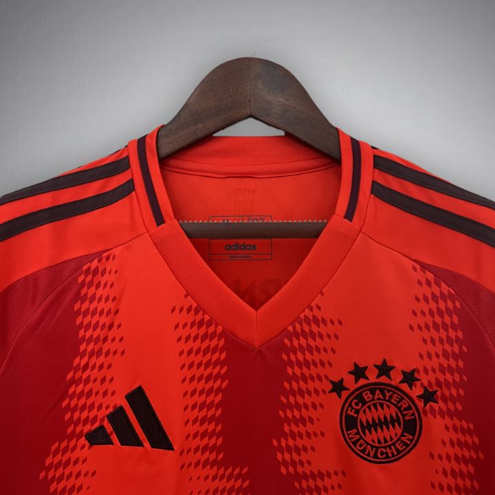 24/25 Bayern München Home Kit