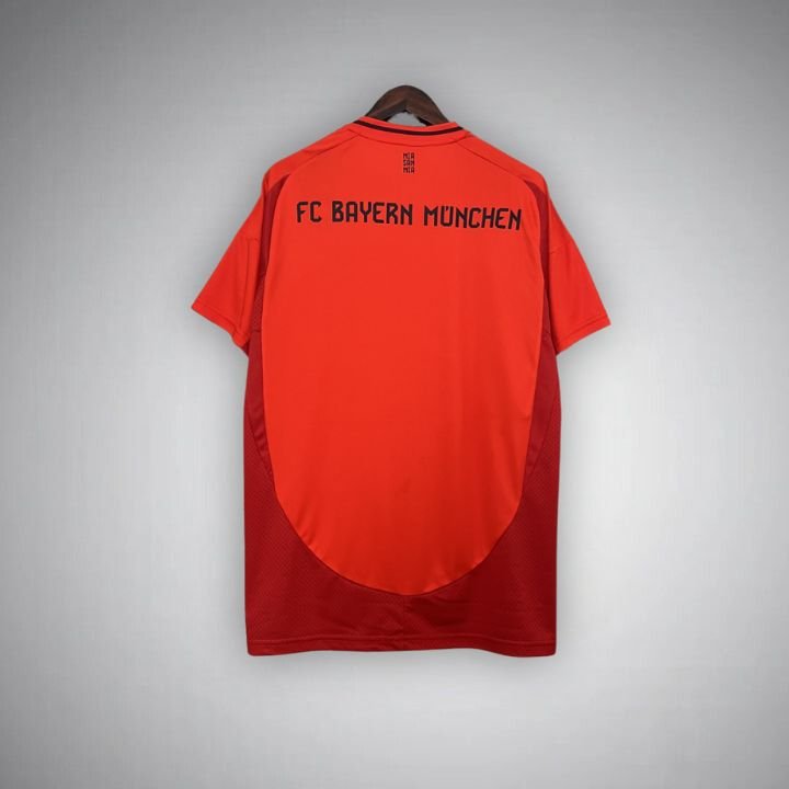 24/25 Bayern München Home Kit