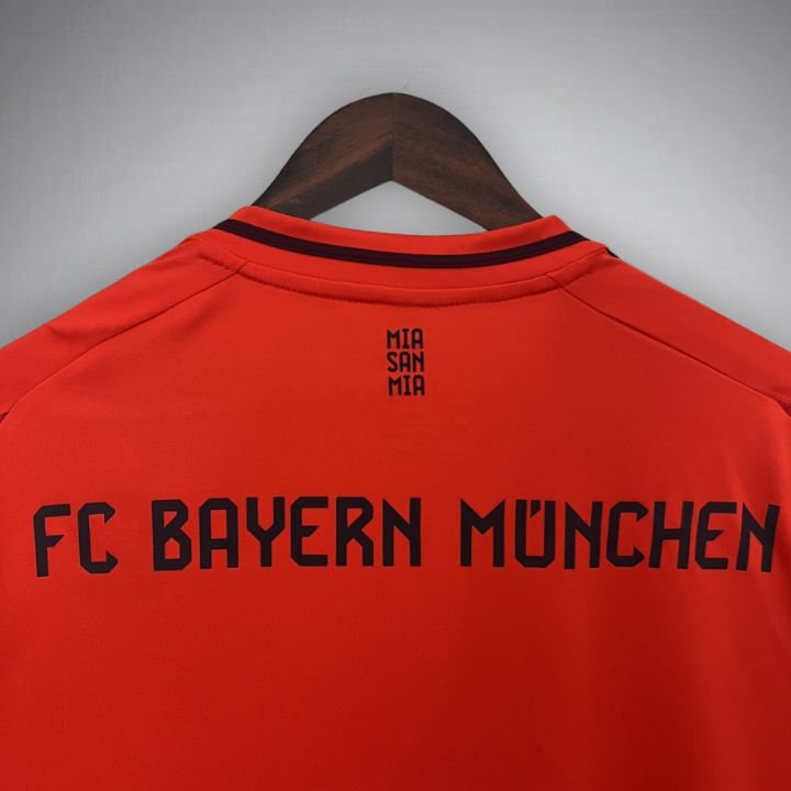 24/25 Bayern München Home Kit