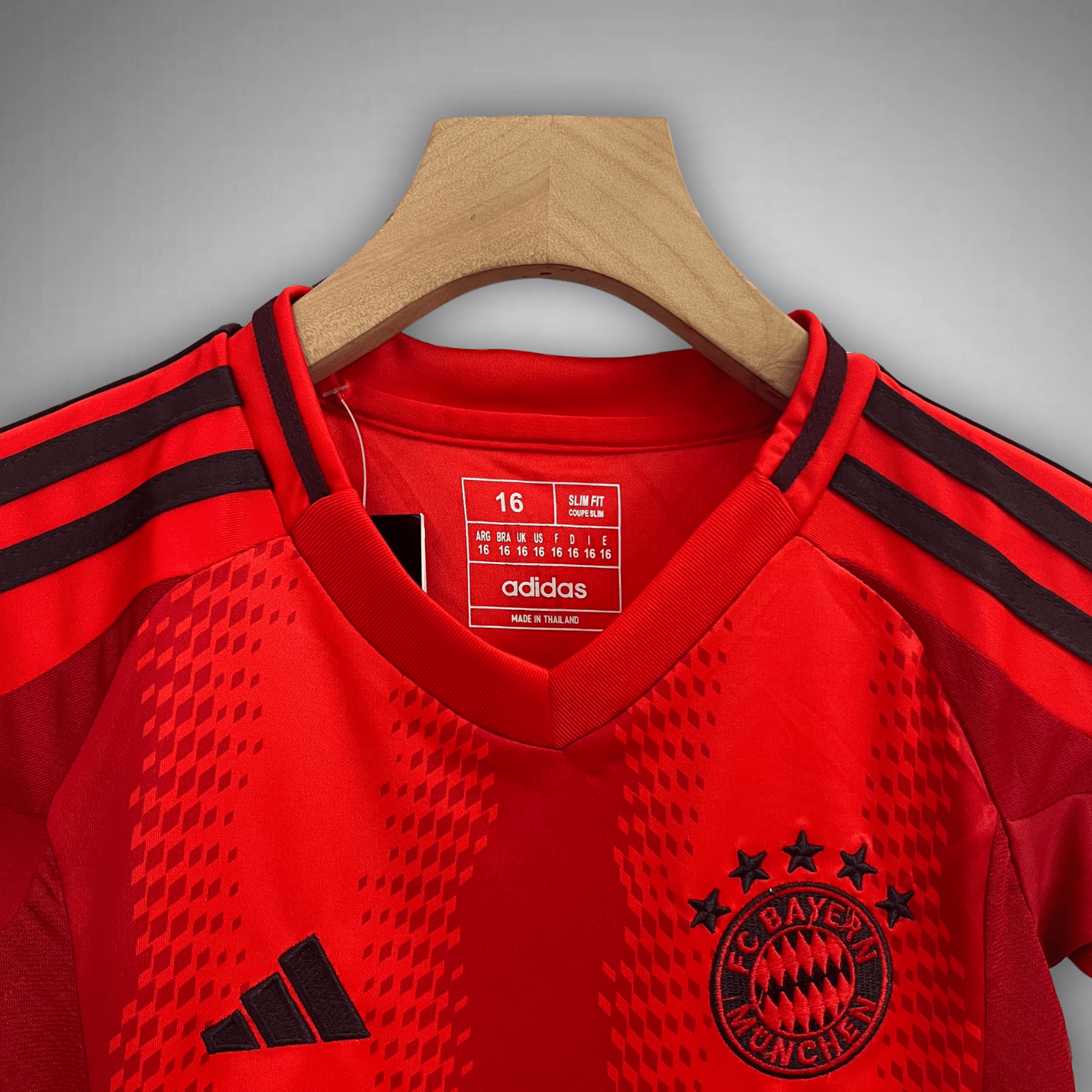24/25 FC Bayern Home Kids Kit