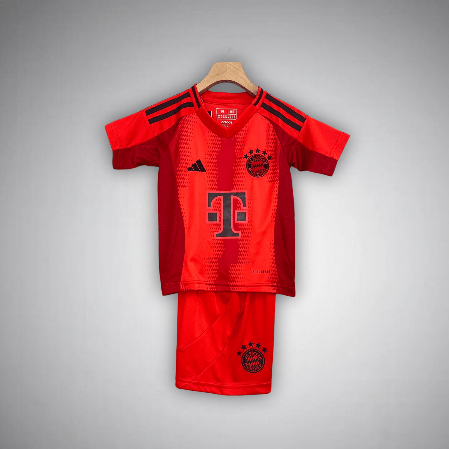 24/25 FC Bayern Home Kids Kit