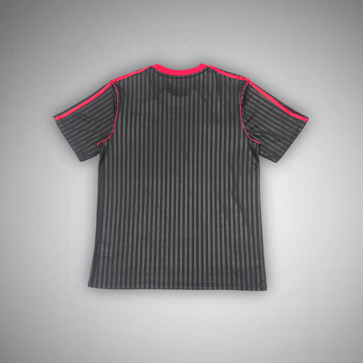 Manchester United Treble Tribute Kit