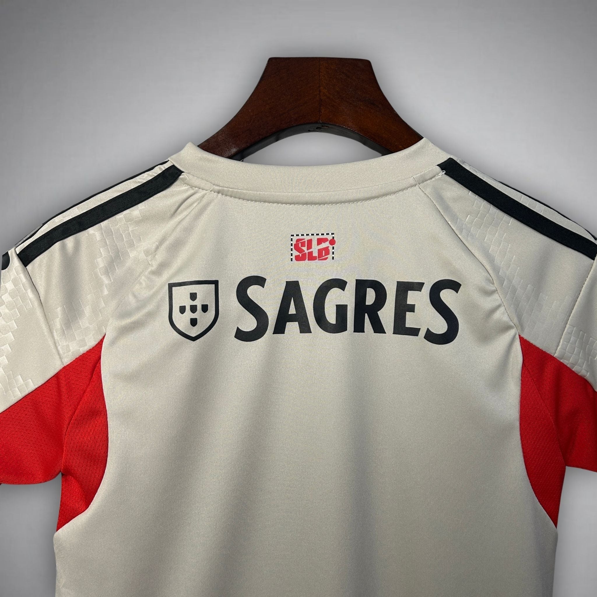 25/26 SL Benfica Away Kids Kit
