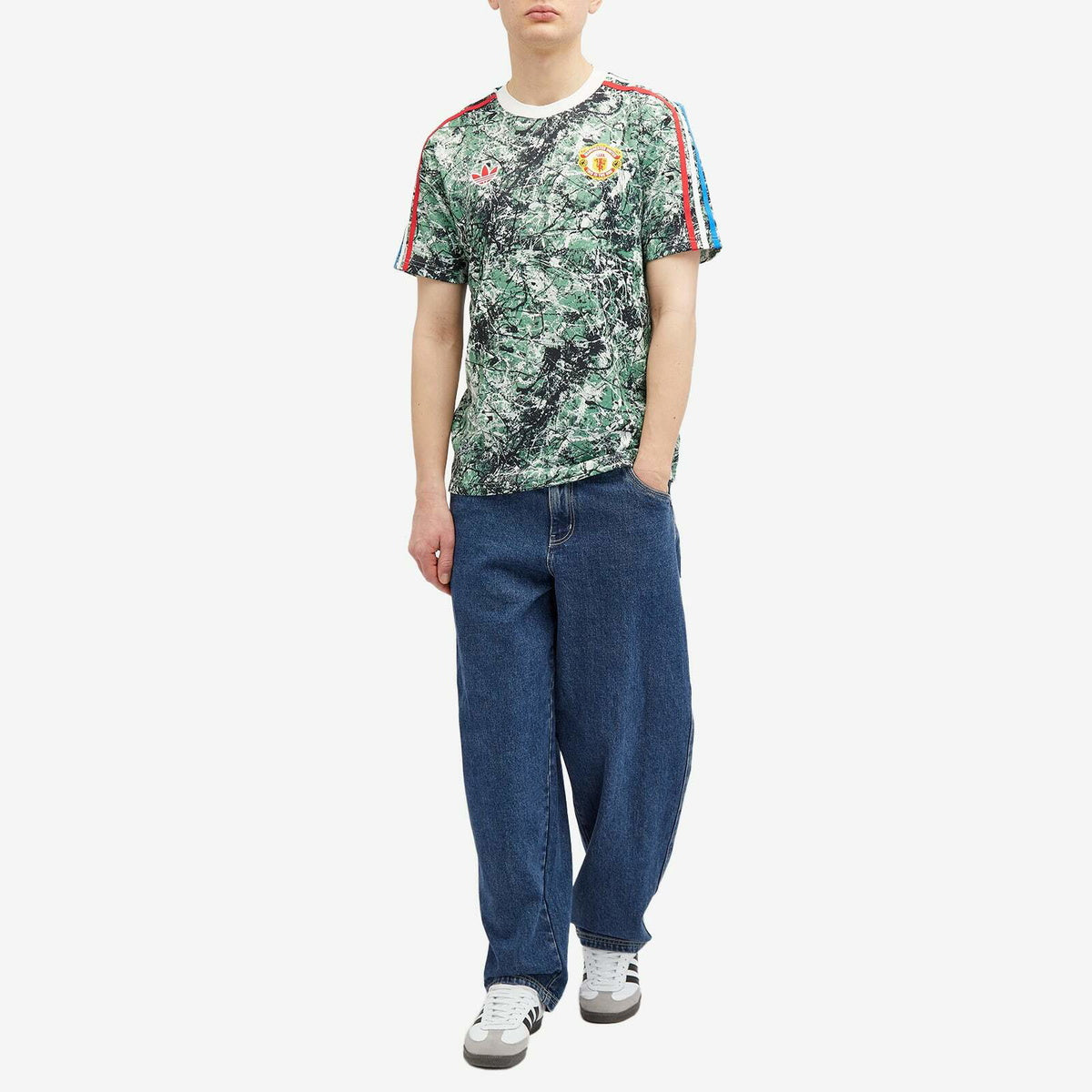 Manchester United Stone Roses Kit