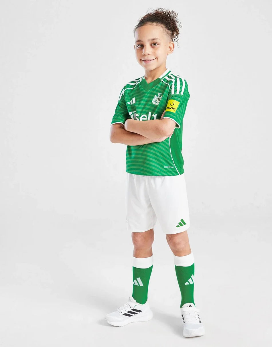 Newcastle 25-26 Away Kids Kit