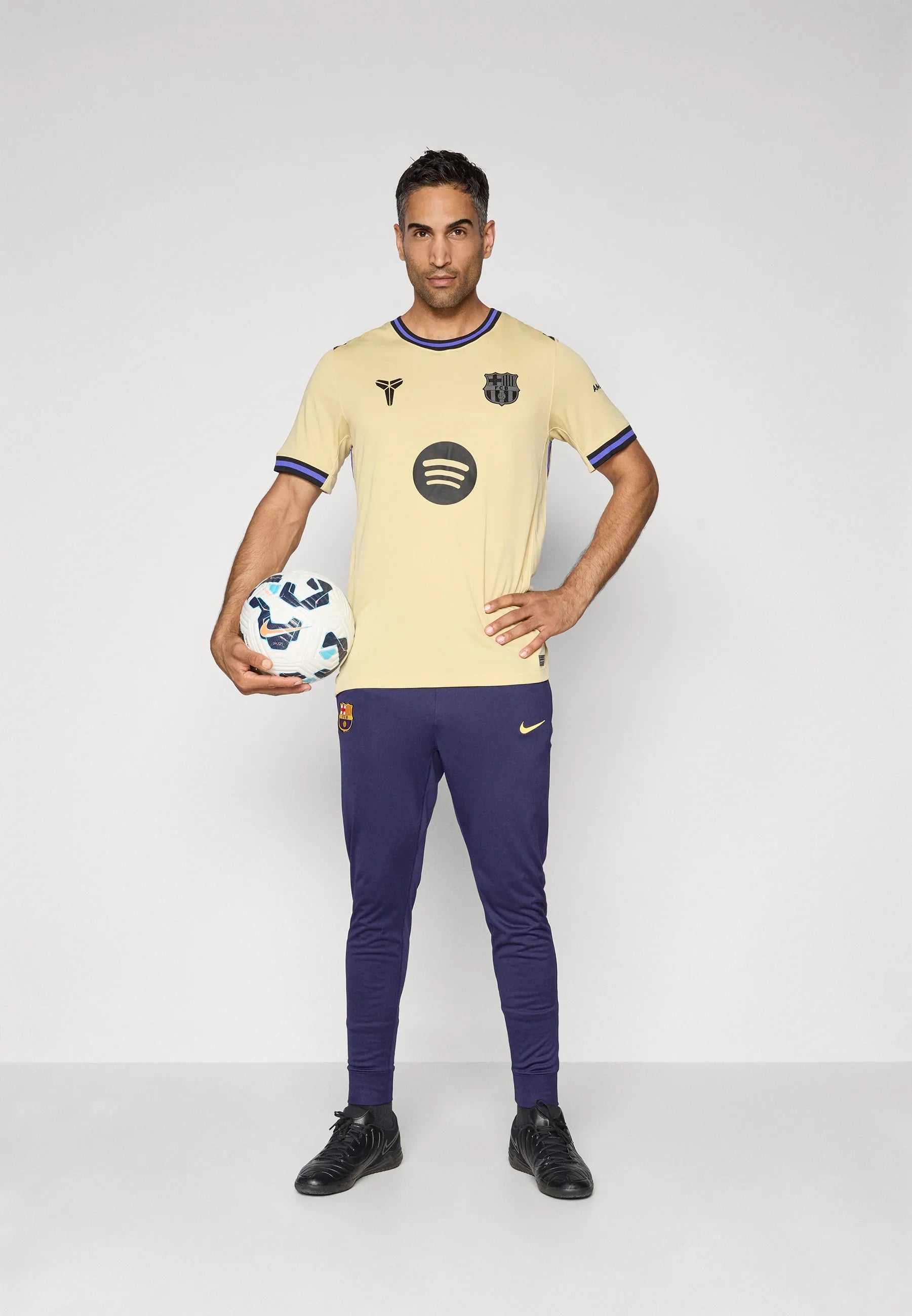 FC Barcelona 25/26 x Kobe Bryant Away Kit