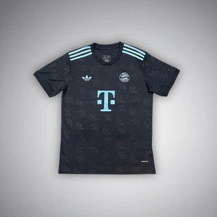 FC Bayern Sapphire Kit