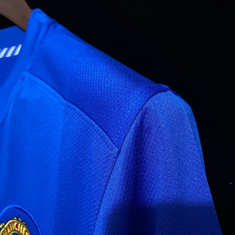 2007-2008 Manchester United Retro Away Shirt - Blue