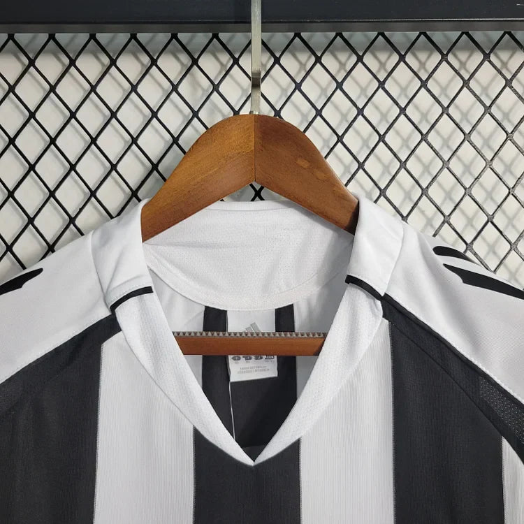 2004-2006 Newcastle United Retro Home Shirt