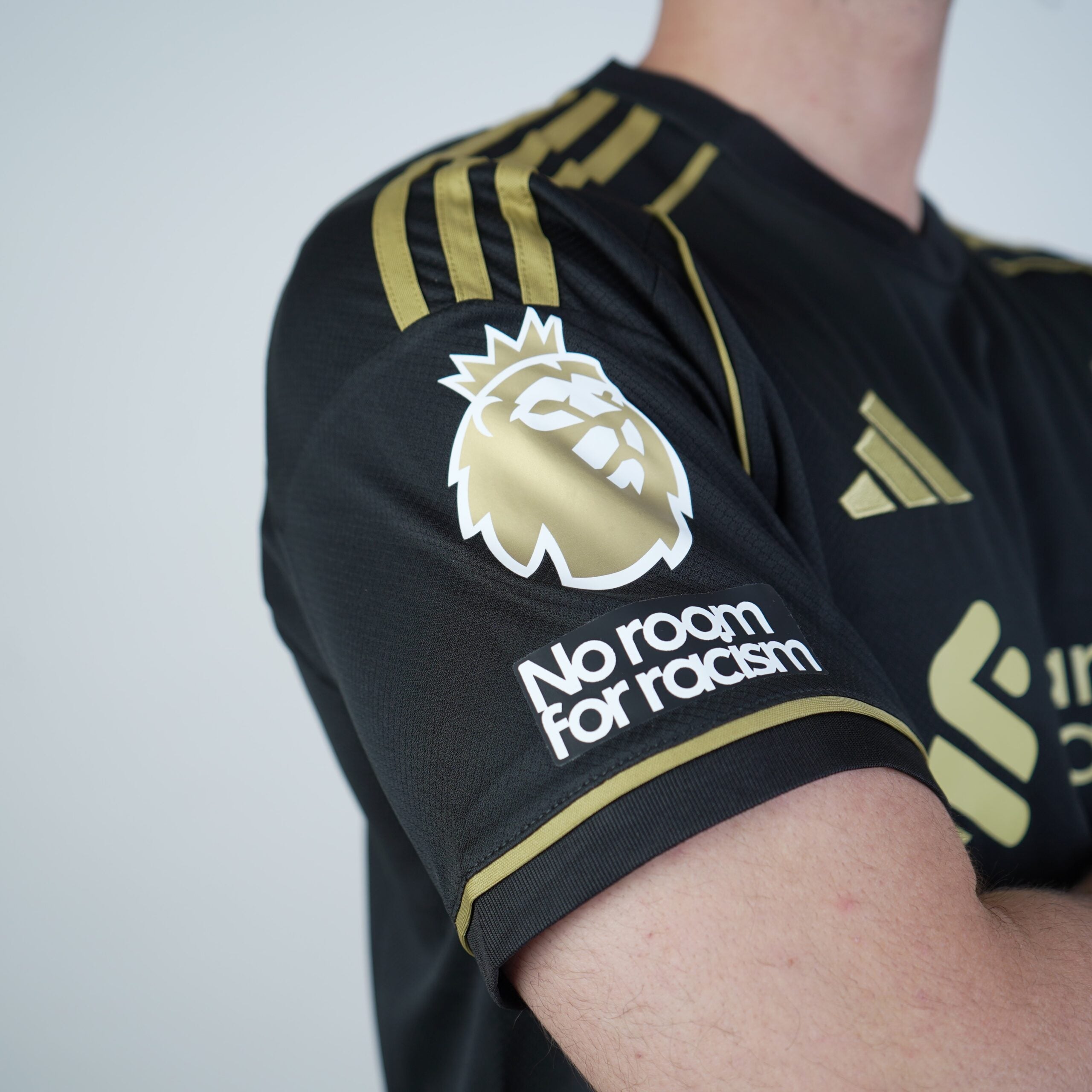 Liverpool 25/26 Black Gold Shirt - Special Edition