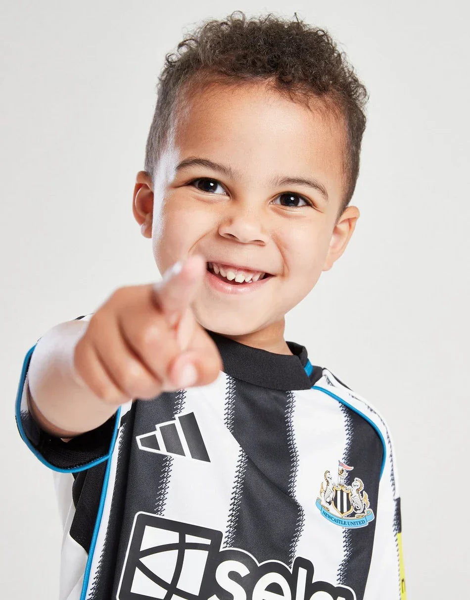 Newcastle 25-26 Home Kids Kit