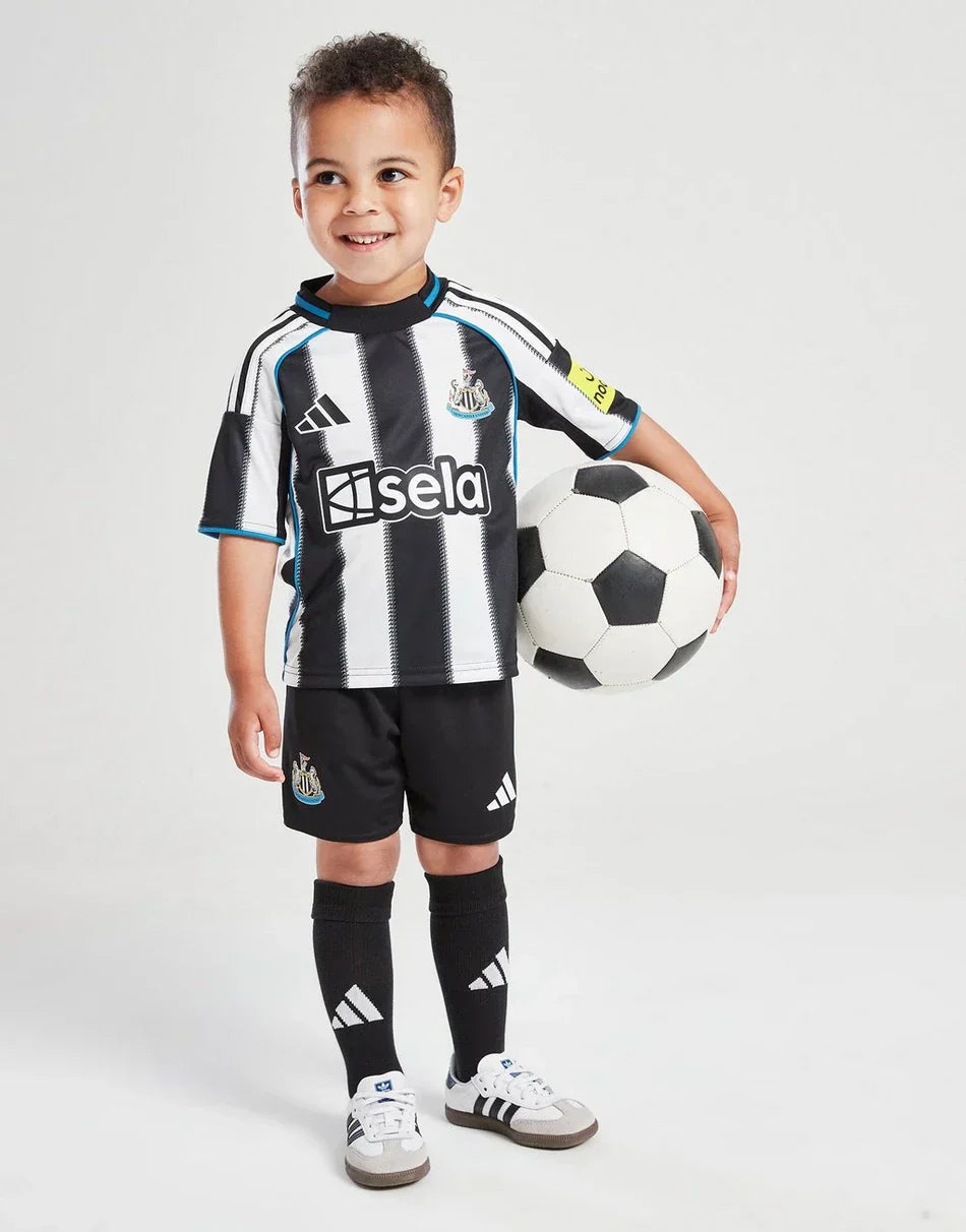 Newcastle 25-26 Home Kids Kit
