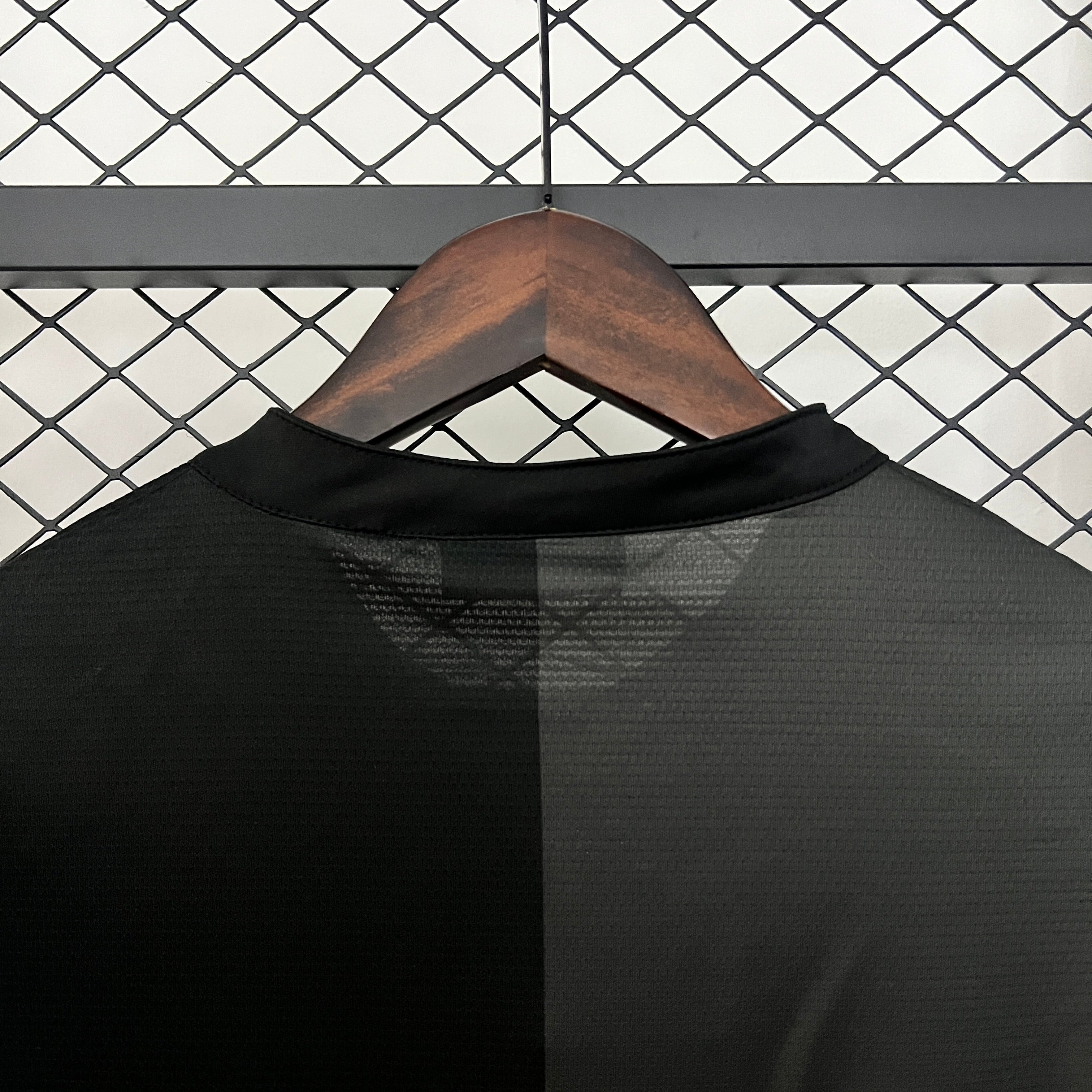 2013-2014 Manchester City Away Shirt
