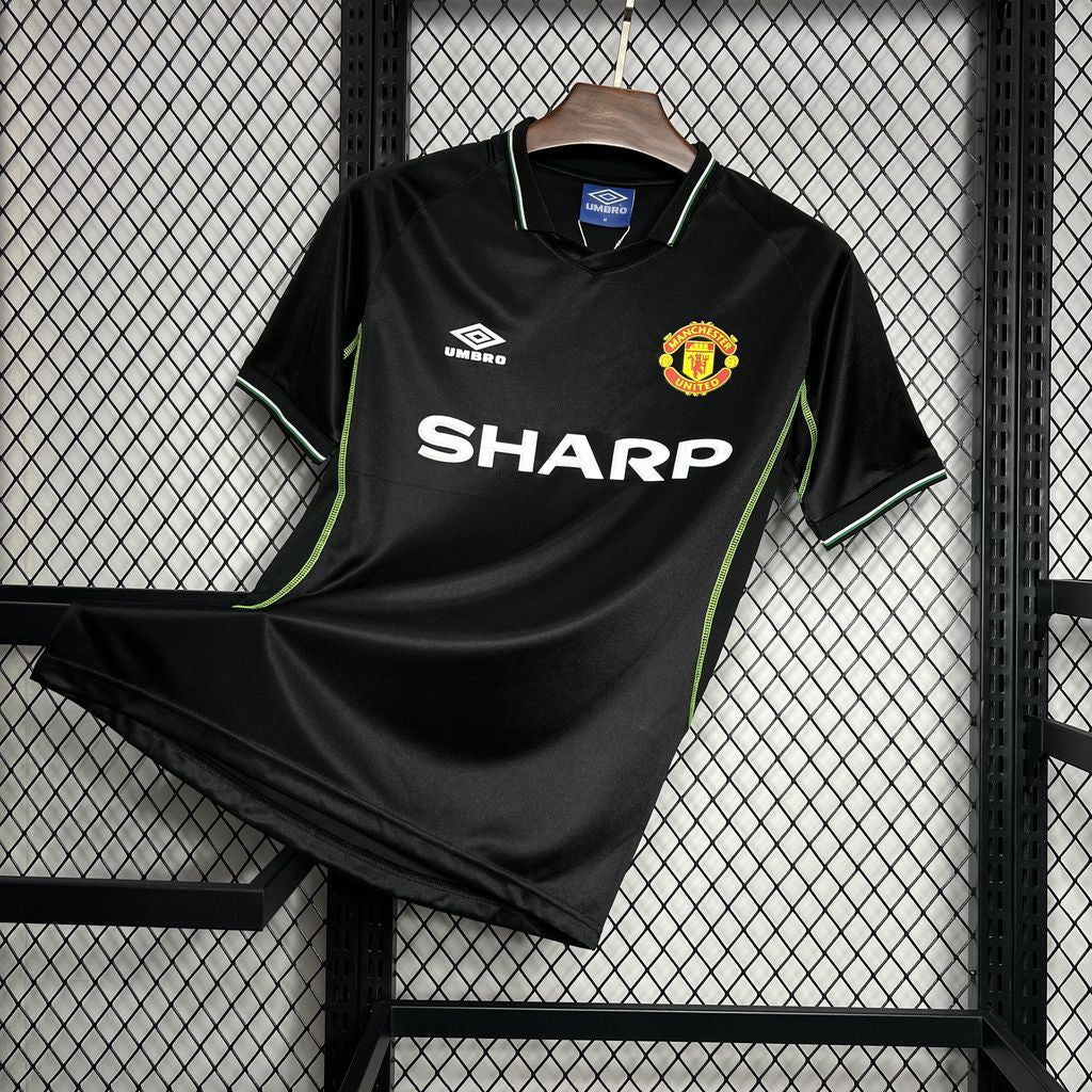 1998-1999 Manchester United Third Shirt