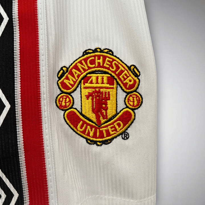 98/99 Manchester United Home Kids Kit