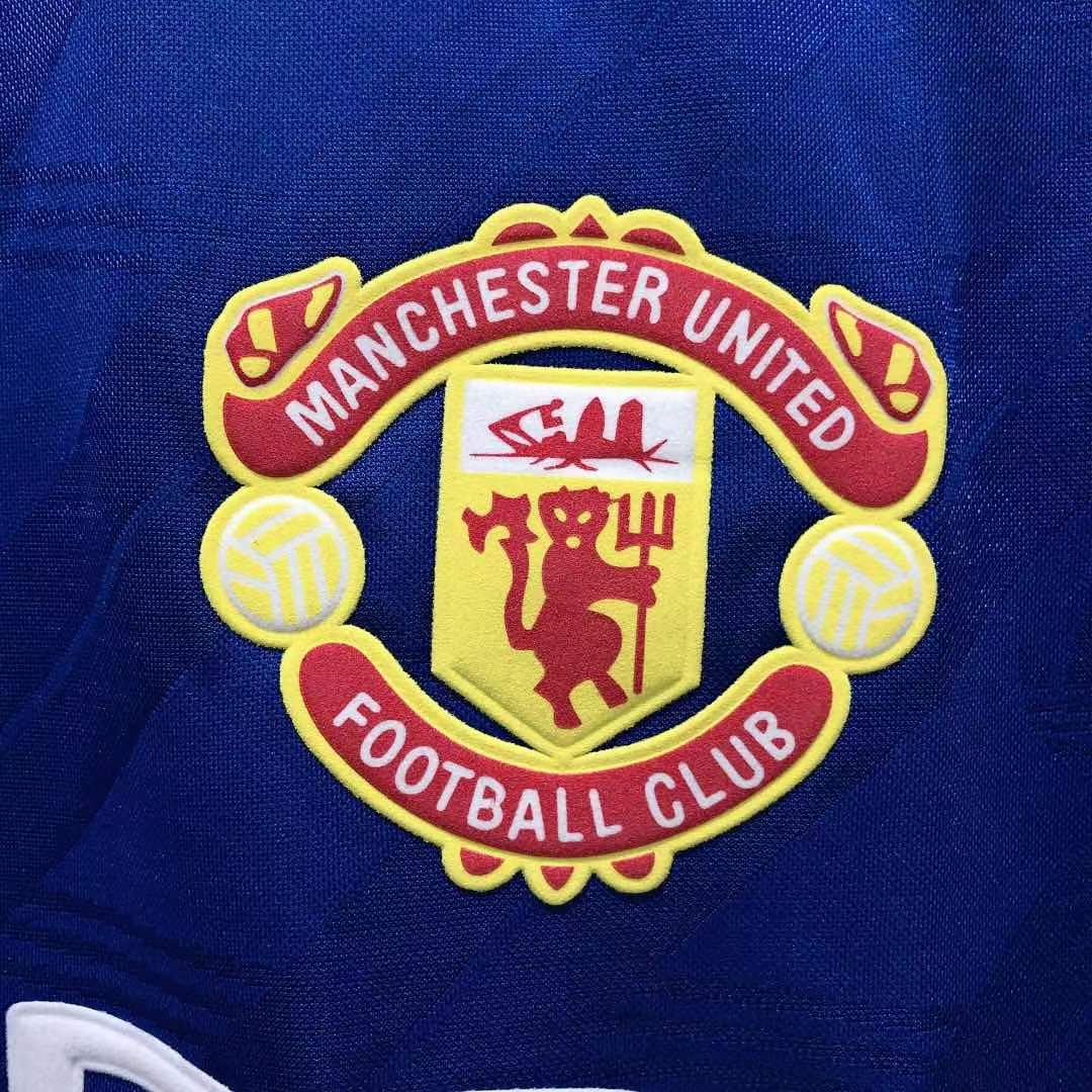 Manchester United 1986/1988 Third Retro Shirt