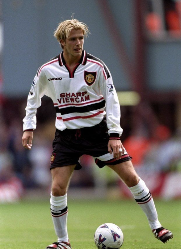Manchester United 1997/1998 Retro Away Shirt - Long Sleeve