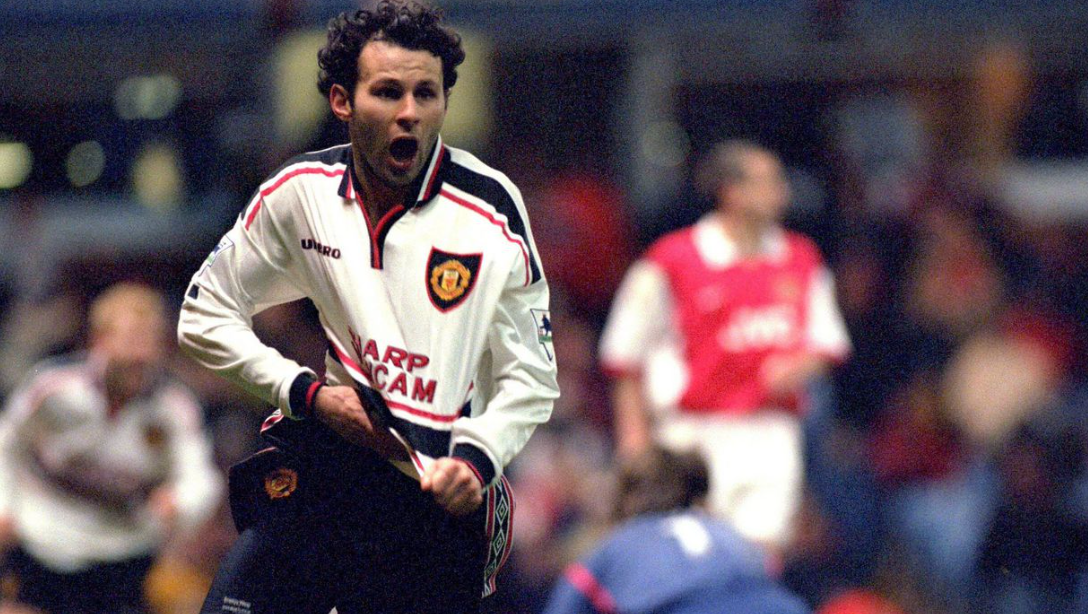 Manchester United 1997/1998 Retro Away Shirt - Long Sleeve