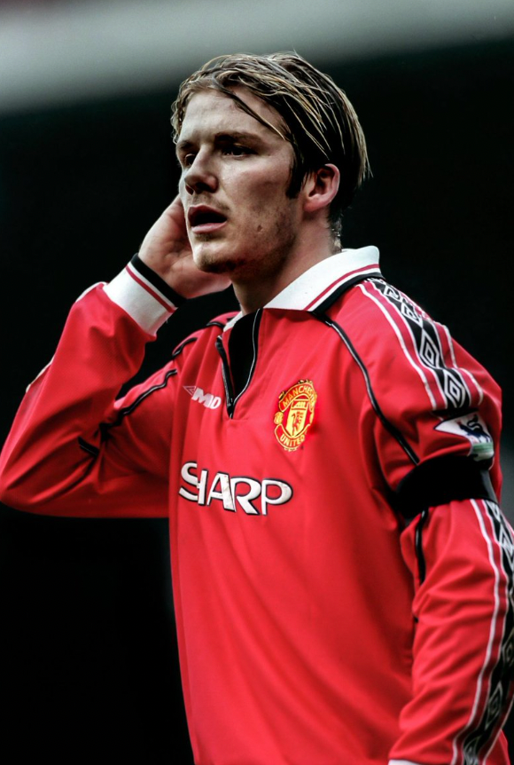 Manchester United 1998/1999 Retro Home Shirt - Long Sleeve