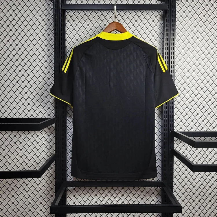 2010-2011 Liverpool Retro Away Shirt