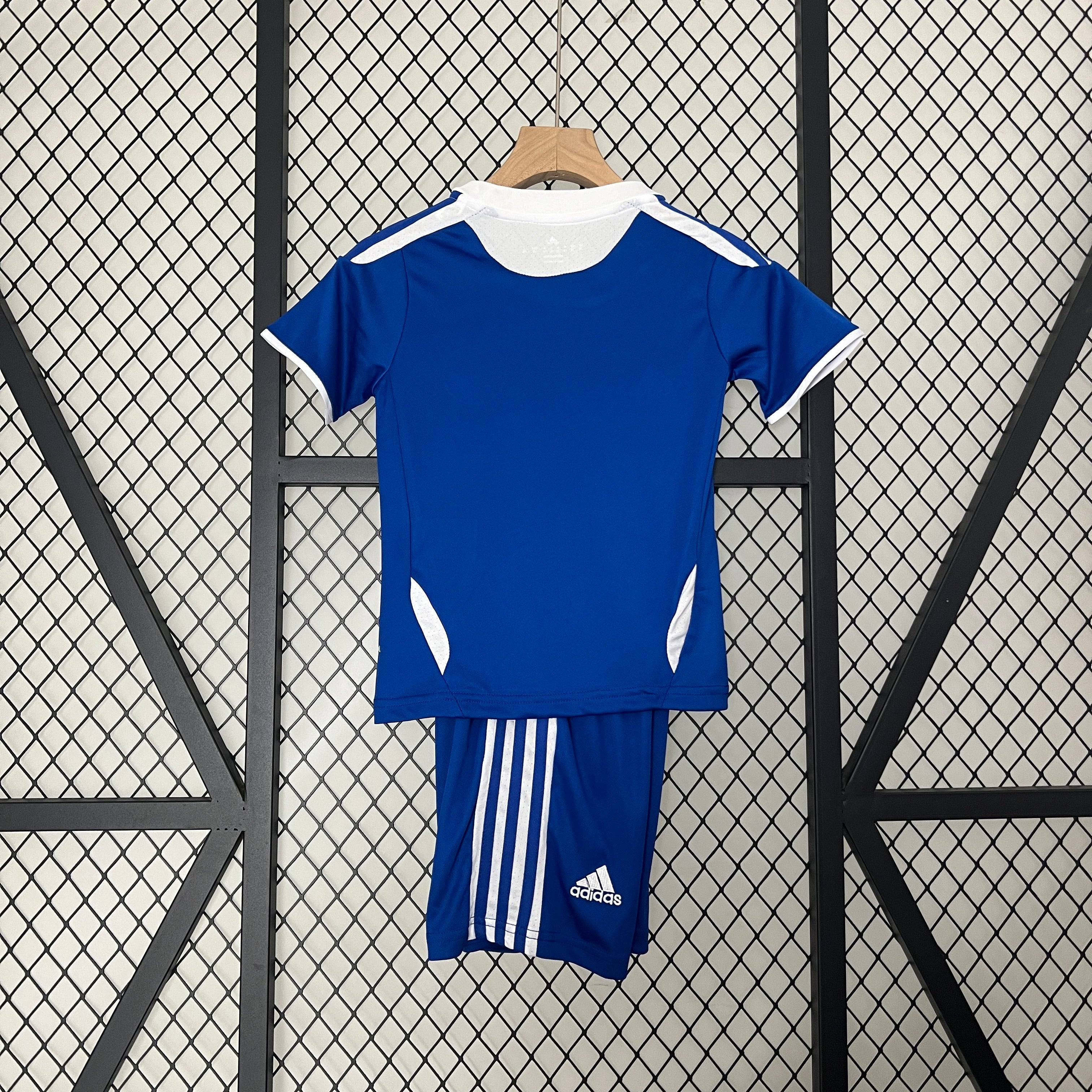 2012-2013 Chelsea Home Kids Kit