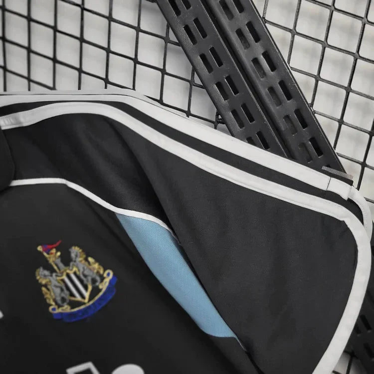 2000-2001 Newcastle United Retro Away Shirt