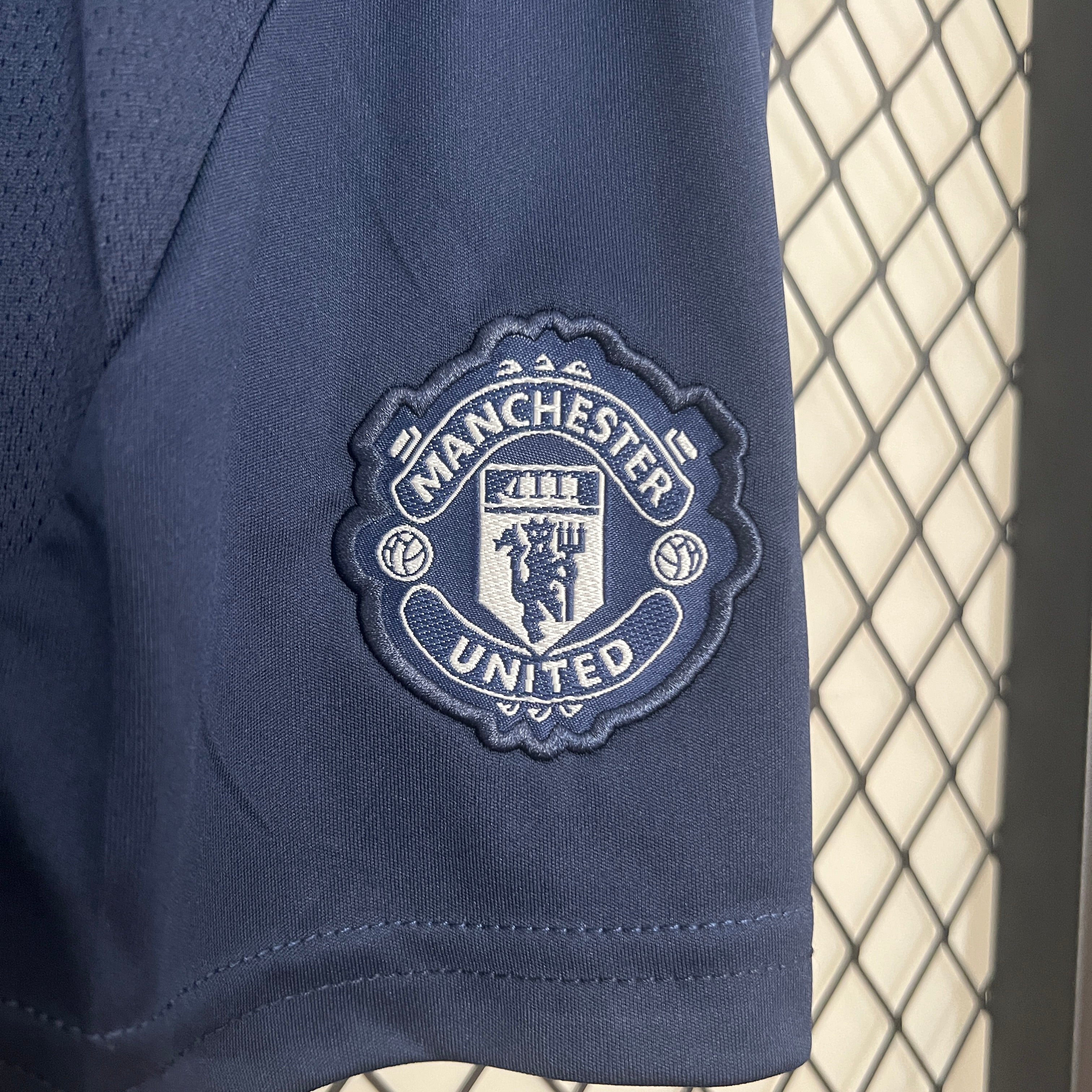 Manchester United 2024/25 Away Kids Kit