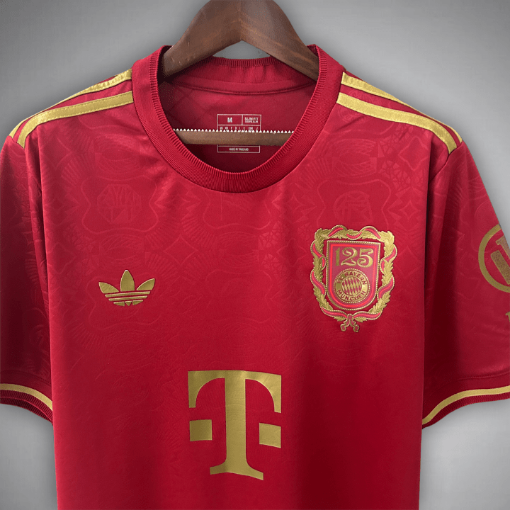 FC Bayern 125 Anniversary Kit