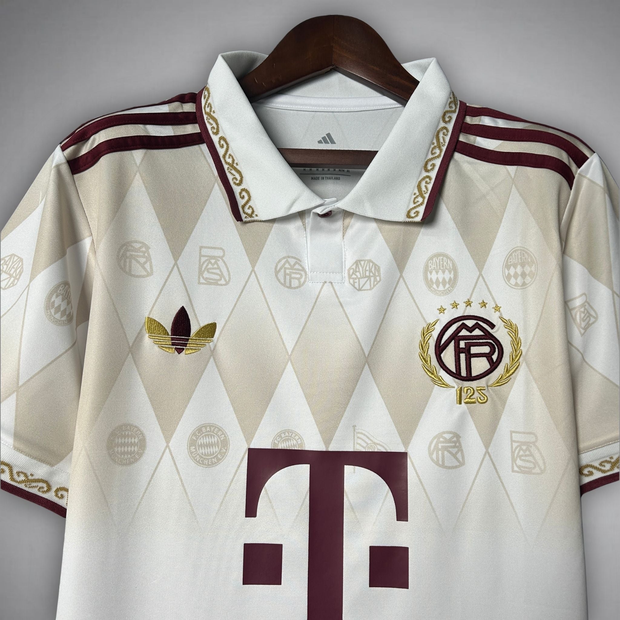 FC Bayern Die Krone Kit