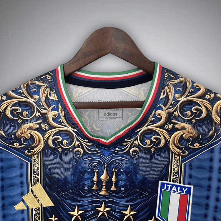 Italy Royalty Kit