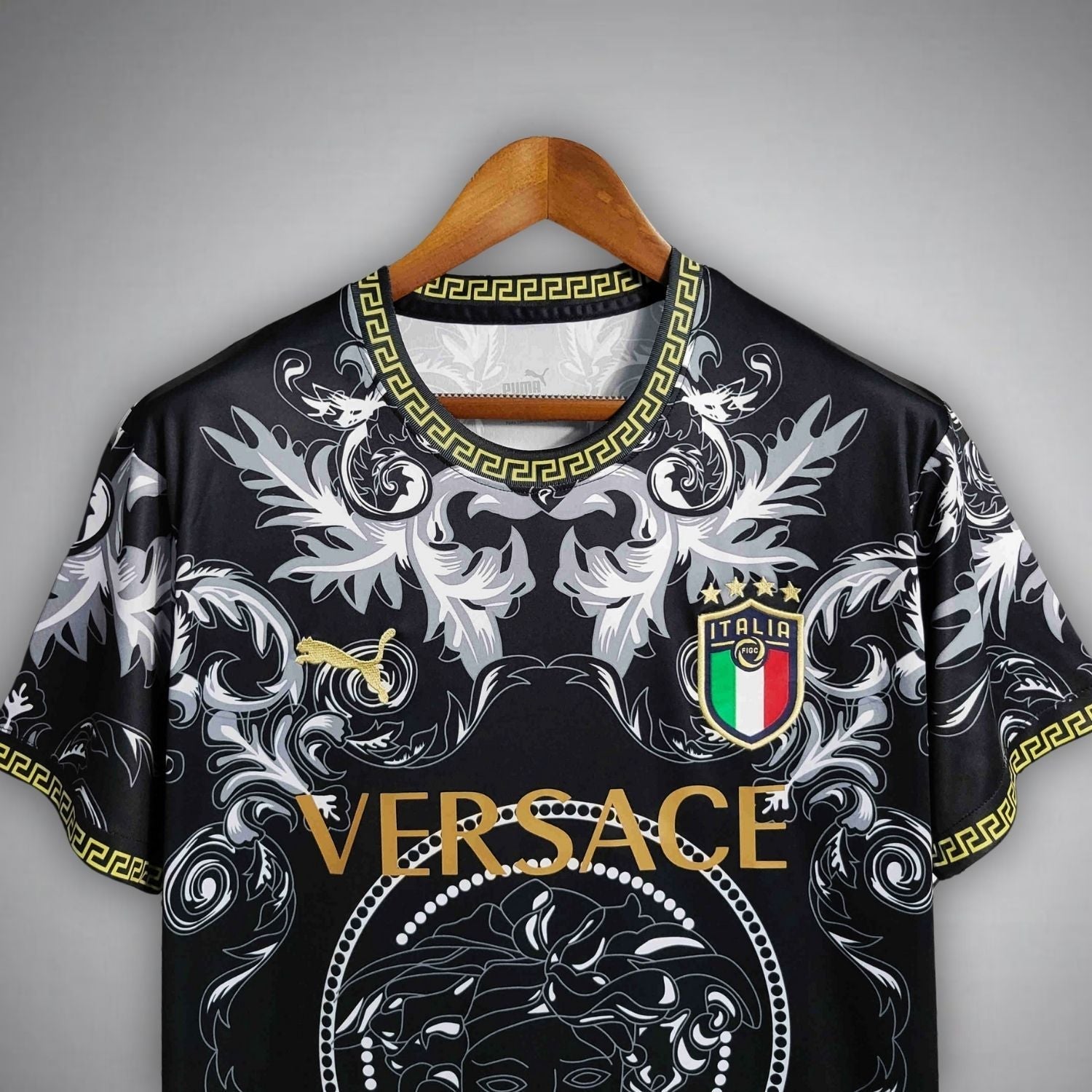Italy Versace Black Kit