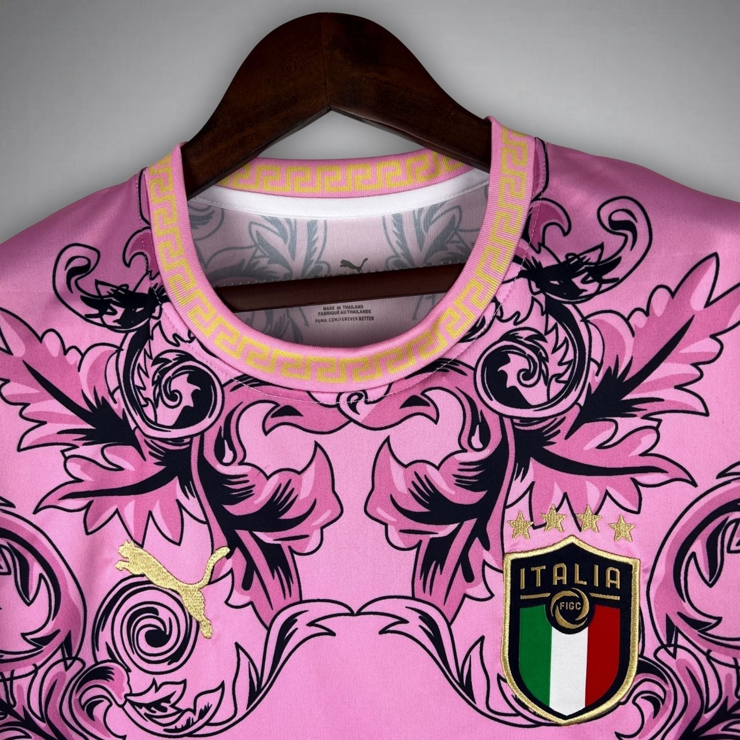 Italy Versace Pink Kit