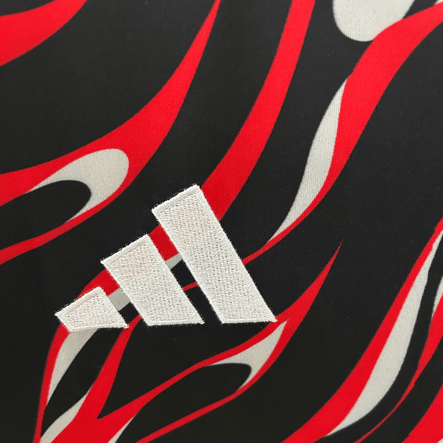 Manchester United Molten Flow Kit