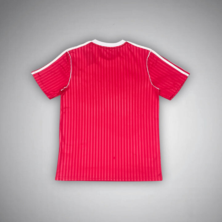 Manchester United Timeless Kit
