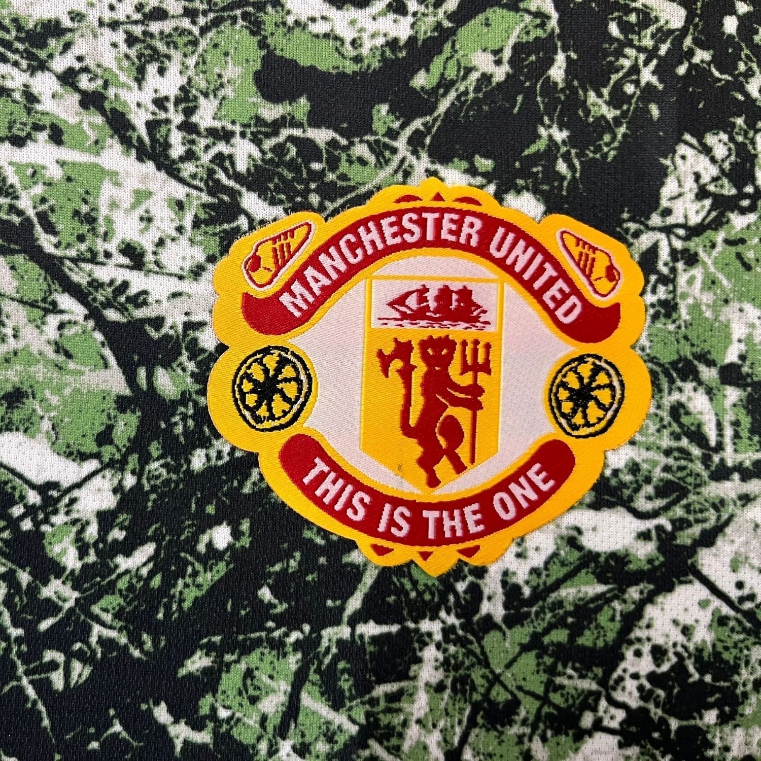Manchester United Stone Roses Kit