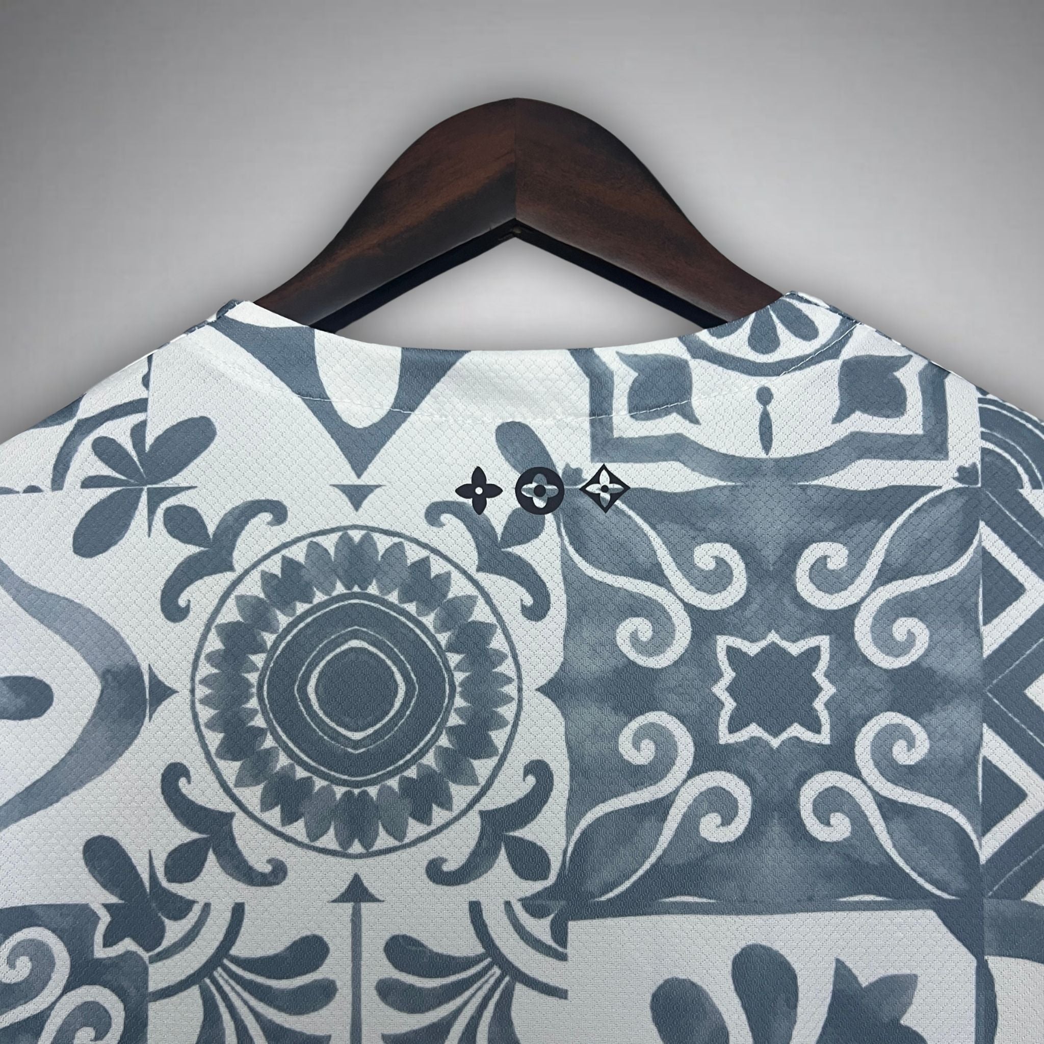 Portugal x Louis Vuitton Kit