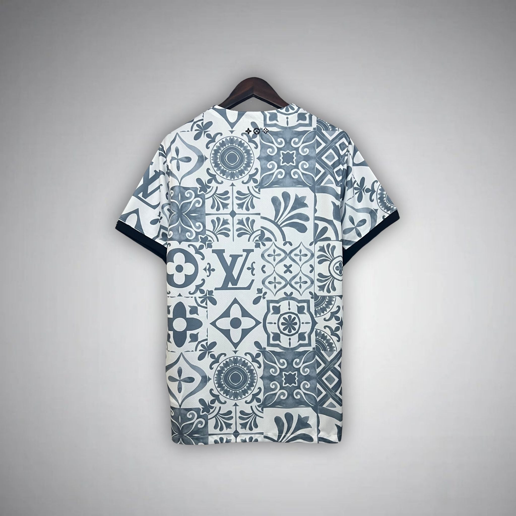 Portugal x Louis Vuitton Kit