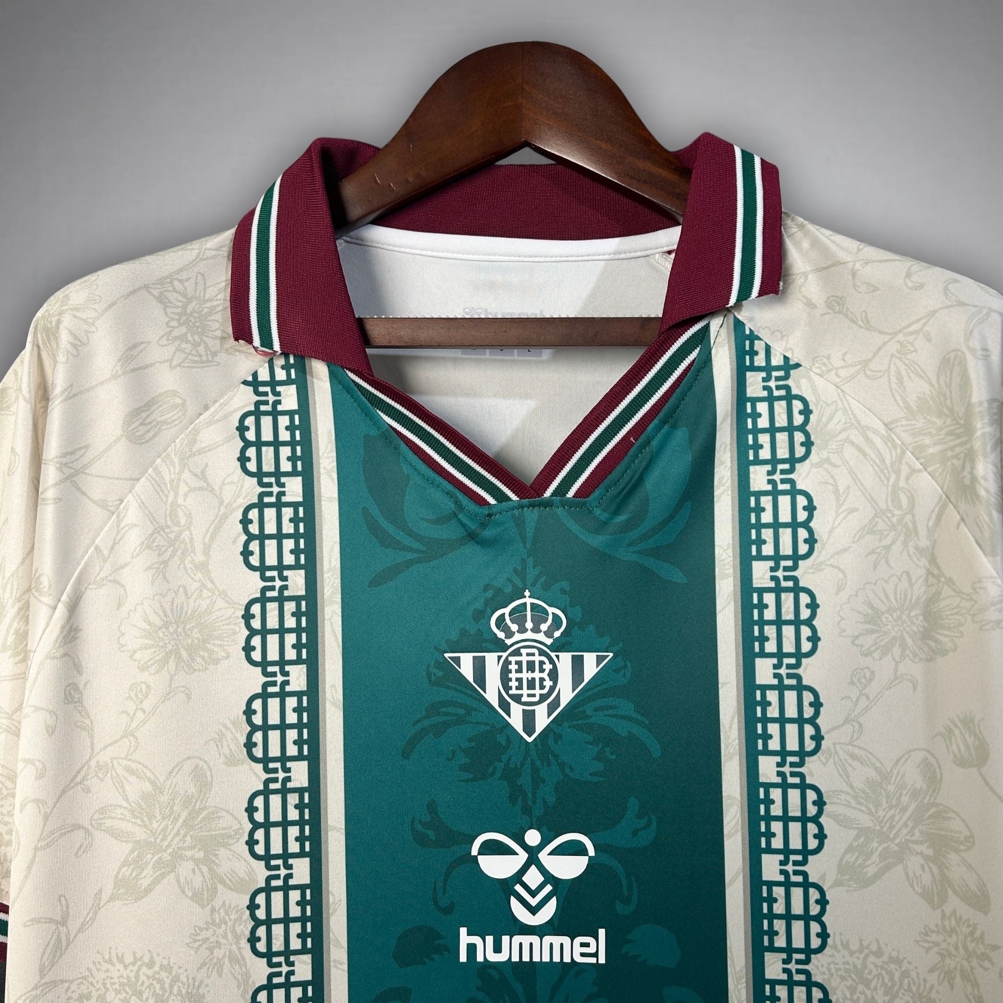 Real Betis Majestic Kit