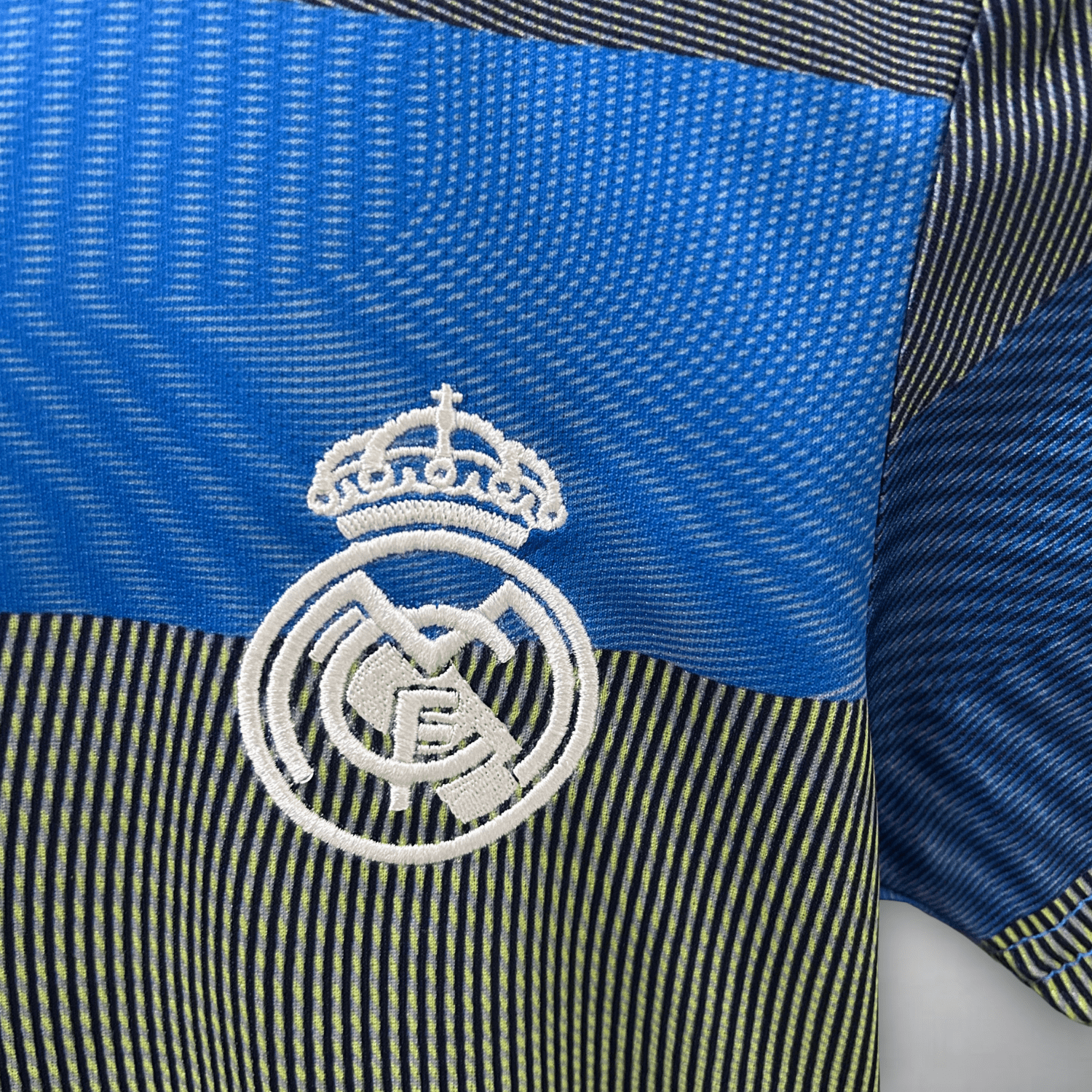 Real Madrid Cibeles Wave Kids Kit