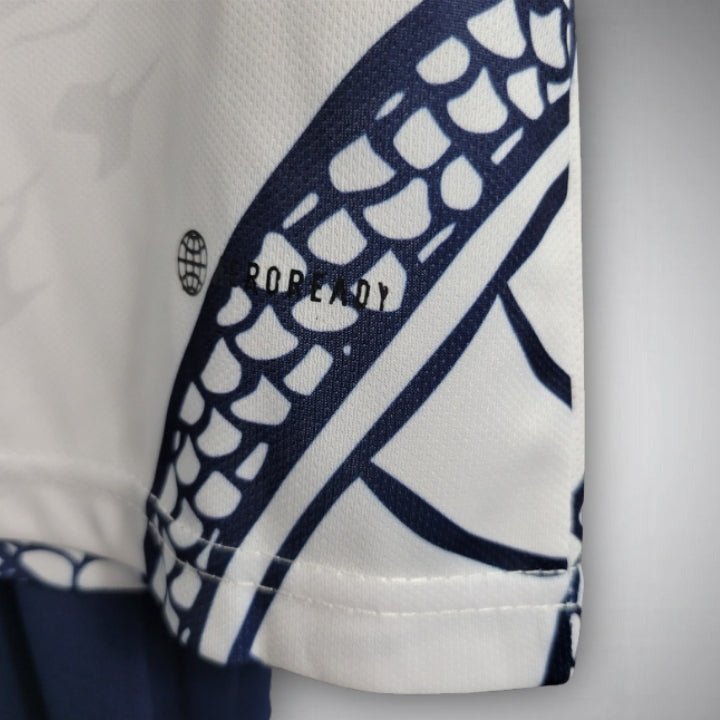 Real Madrid Dragon Blanco Kids Kit