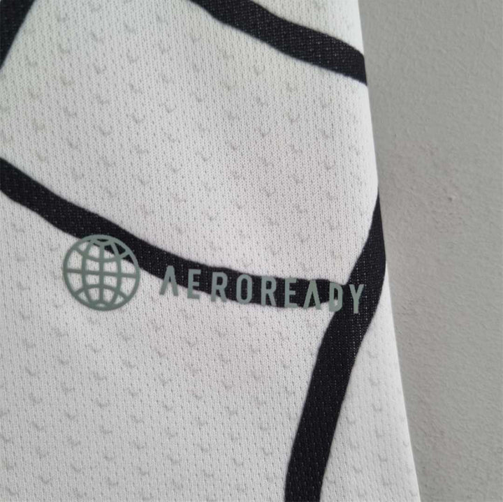 Real Madrid Dragon Blanco Kit