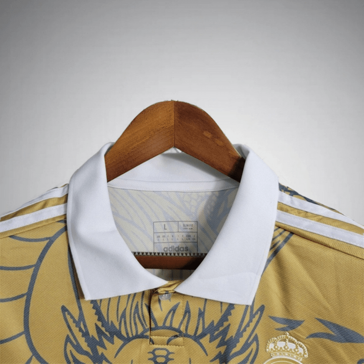 Real Madrid Dragón Dorado Kit