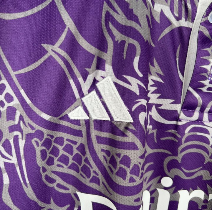 Real Madrid Dragón Morado Kit